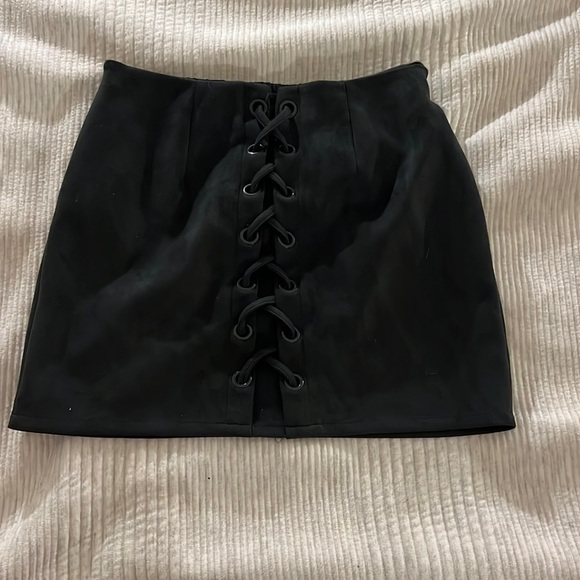 Windsor Dresses & Skirts - Green velvet skirt